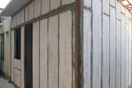 輕質(zhì)隔墻為什么不能作為建筑外墻？